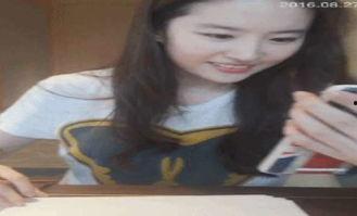 娱乐吃瓜直播女艺人,揭秘娱乐吃瓜直播女艺人背后的故事